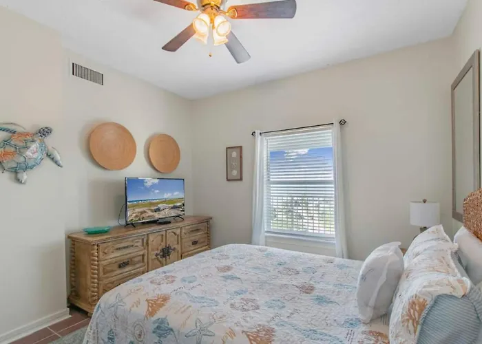 Dunes 709 *