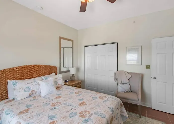 Dunes 709 Hotel